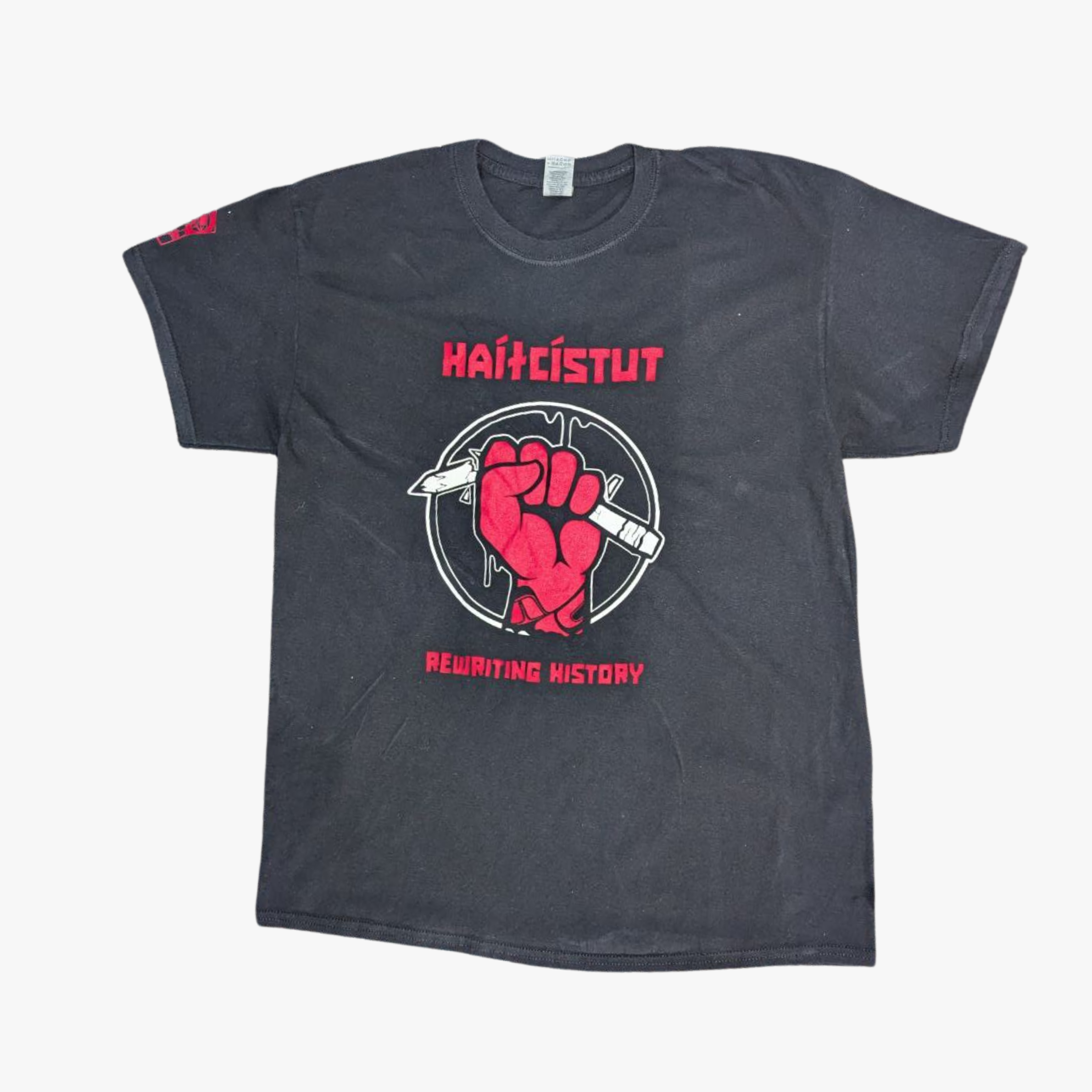 Classic Black T-Shirt – Large (THRIFT)