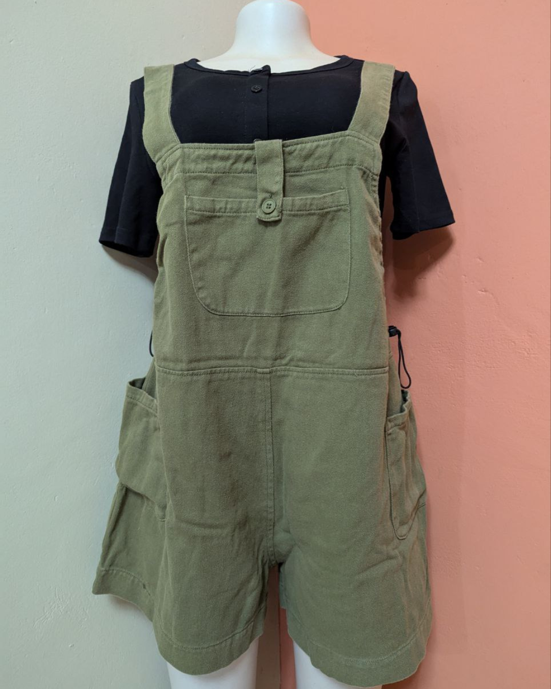 Olive Green Short Overalls with Black Tee – Casua Outfit for Women (THRIFT)
