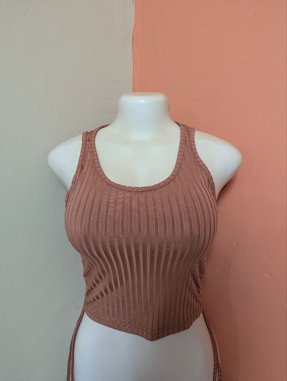 Ribbed Dusty Pink Crop Tank Top (THRIFT)