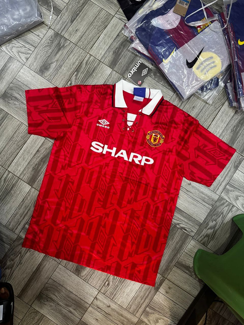 Manchester United retro kit