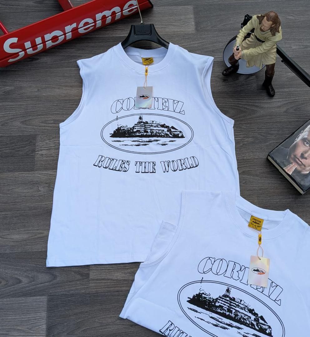 Vintage White Sleeveless shirts